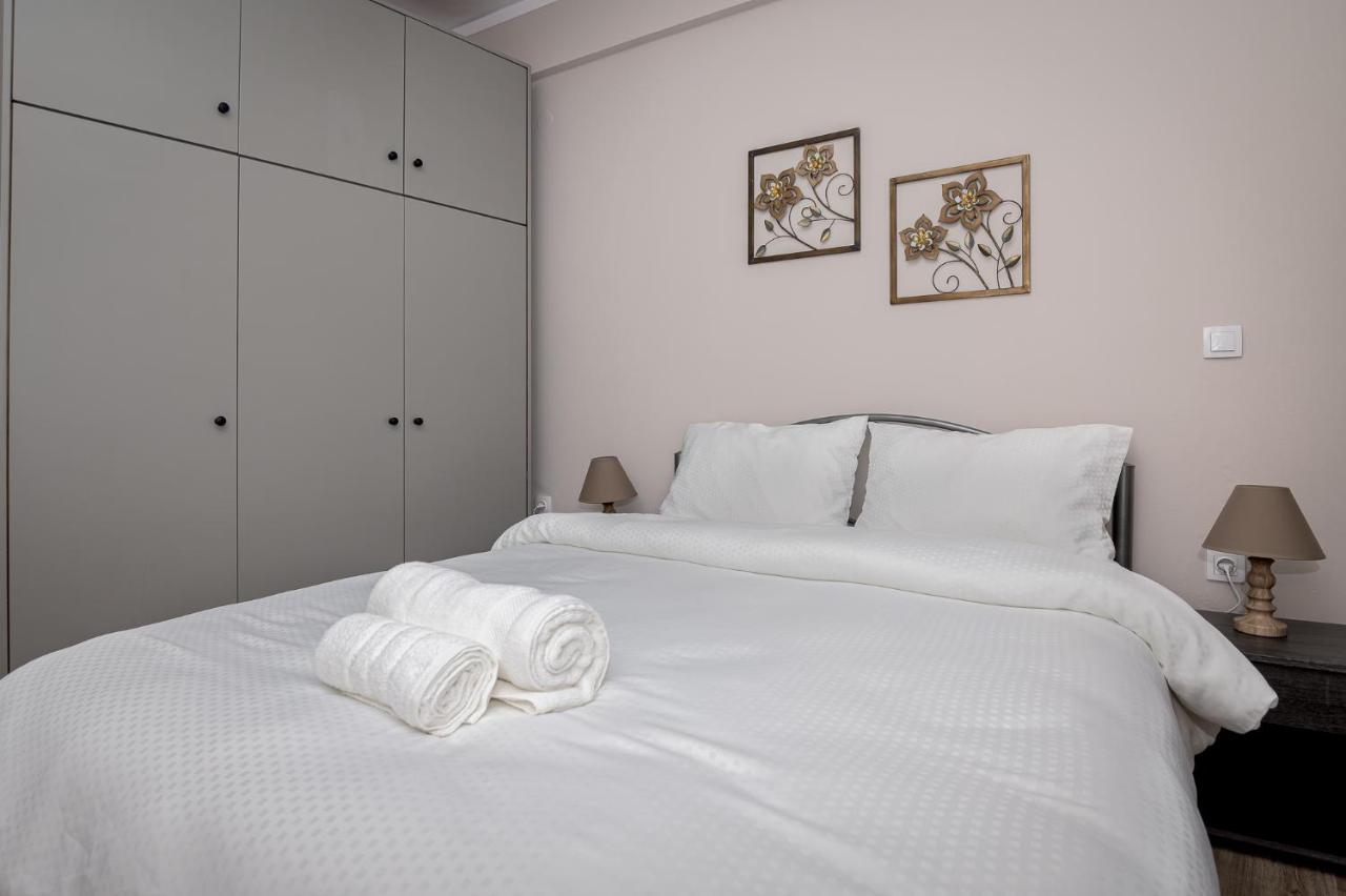Deluxe Central 2 Bdr Apartment Alexandroupoli Exterior photo